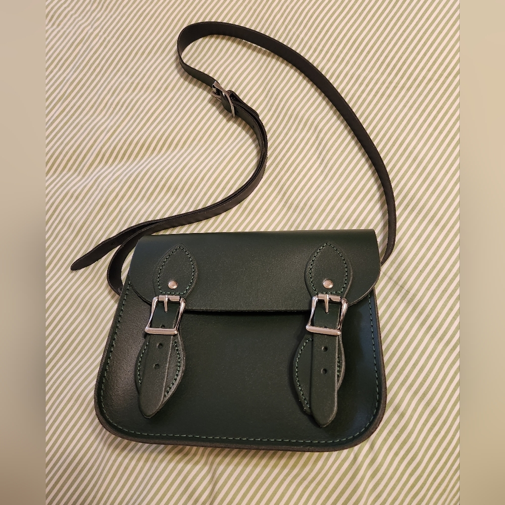 The Leather Satchel Company Festival Satchel with gusset boost in Racing Green